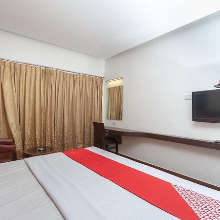 Oyo 19674 Apoorva'S Guest House เชนไน ภายนอก รูปภาพ
